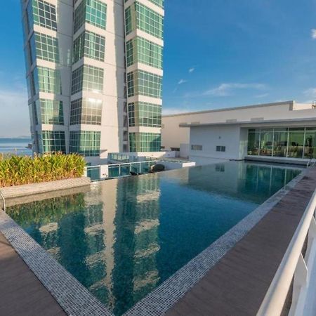 Loft Pano Seaview Suite 2 Bedroom By The Only Bnb Jelutong Luaran gambar