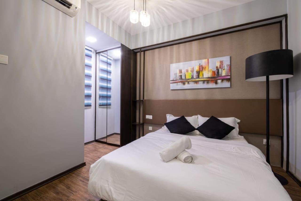 Loft Pano Seaview Suite 2 Bedroom By The Only Bnb Jelutong Luaran gambar