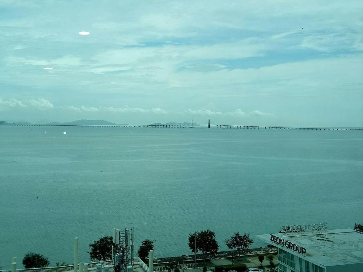 Loft Pano Seaview Suite 2 Bedroom By The Only Bnb Jelutong Luaran gambar