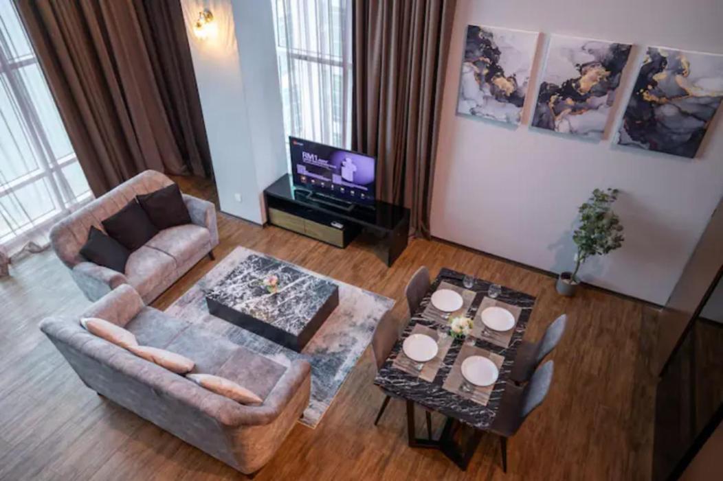 Loft Pano Seaview Suite 2 Bedroom By The Only Bnb Jelutong Luaran gambar